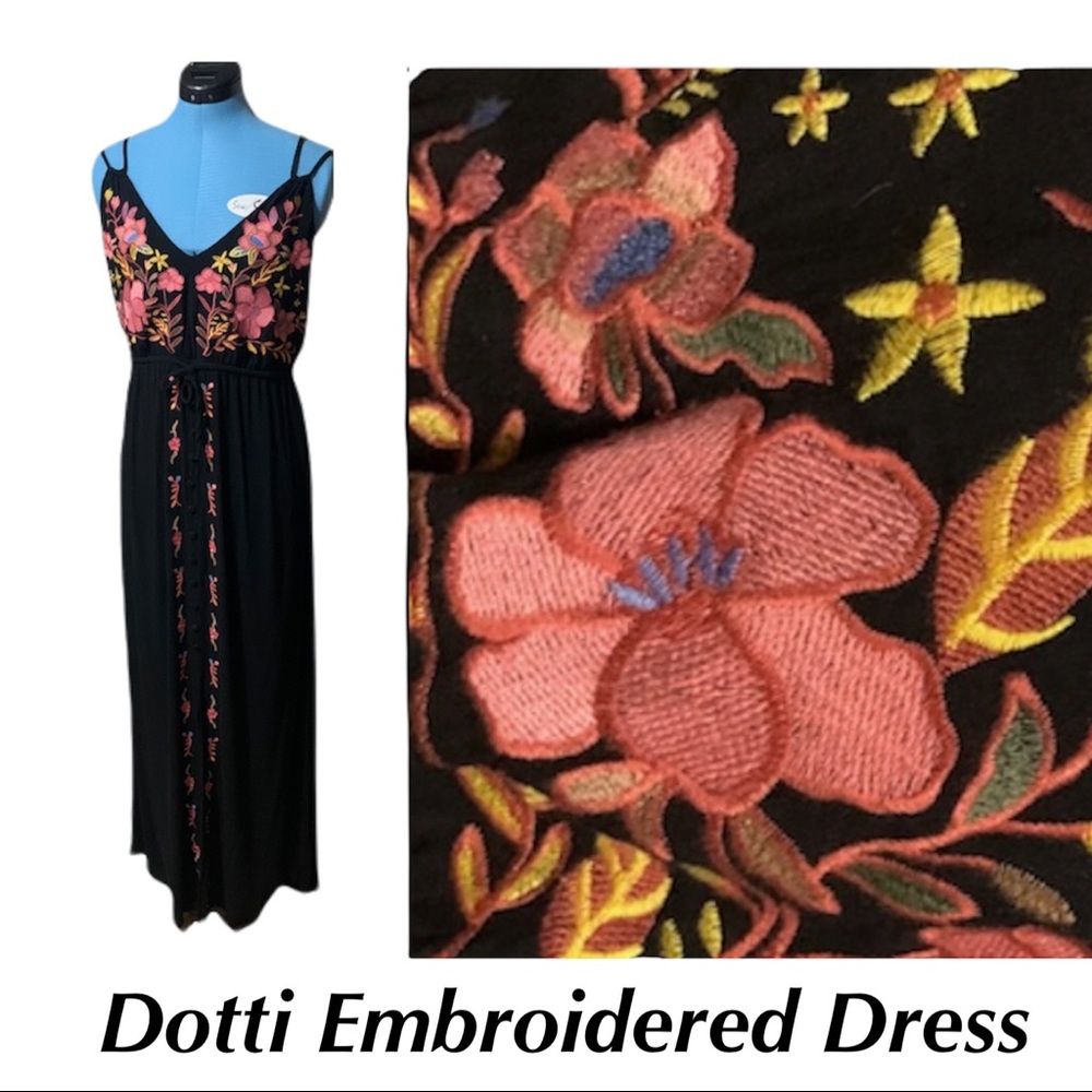 ⭐️HP! Dotti Floral Embroidered Black Dress size 12